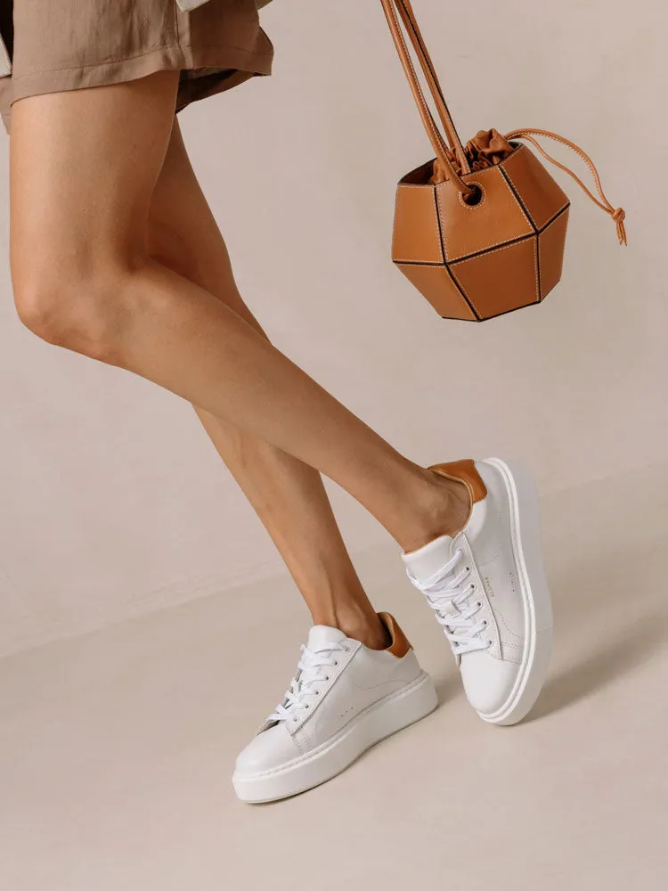 Alohas Tb.65 Trainers Bright White & Tan