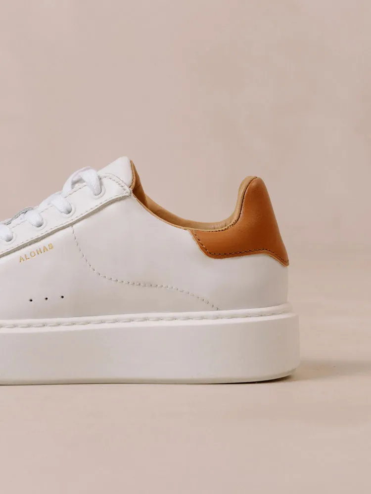 Alohas Tb.65 Trainers Bright White & Tan