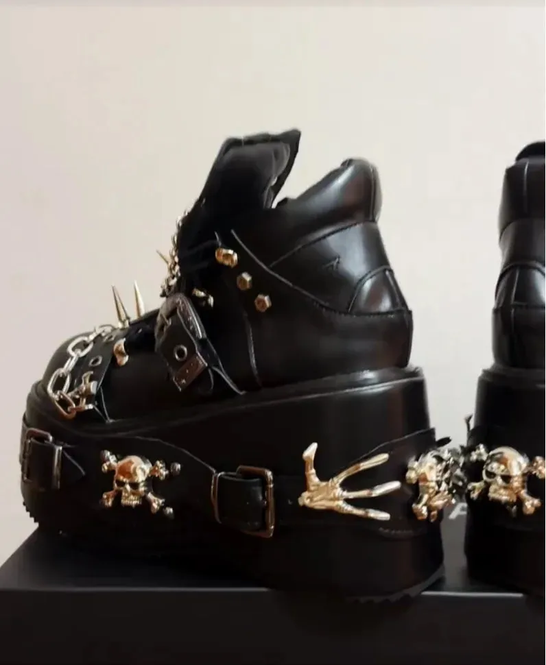 Cool Punk Dark Lady High Thick Wedges