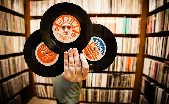 Dust & Grooves: Adventures in Record Collecting