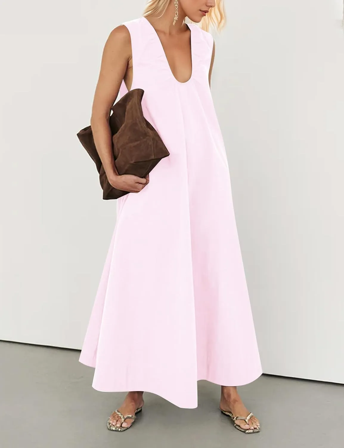OLAPTA Women Summer Sleeveless Maxi Dress Scoop Neck Ruched Loose Fit Casual Elegant Solid Vacation Long Dress with Pockets