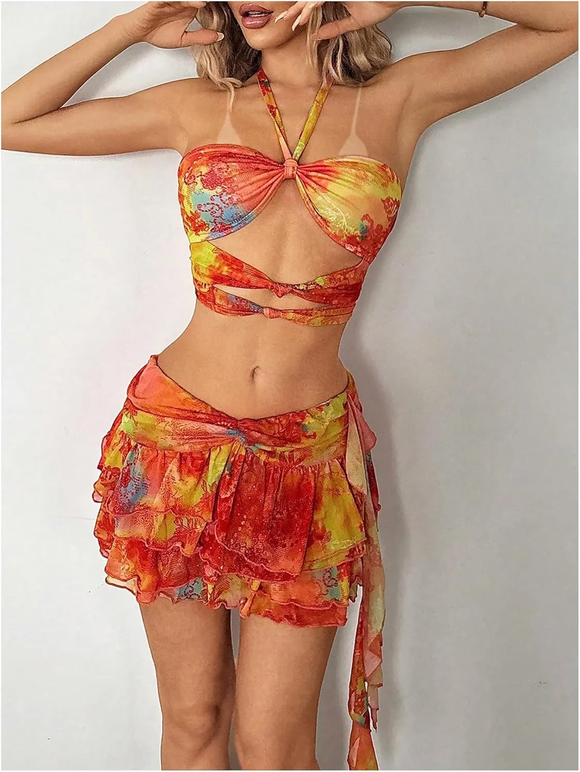 WDIRARA Women's 2 Piece Set Printed Cut Out Halter Camisole Layered Ruffle Skirt Set Vacation Outfits