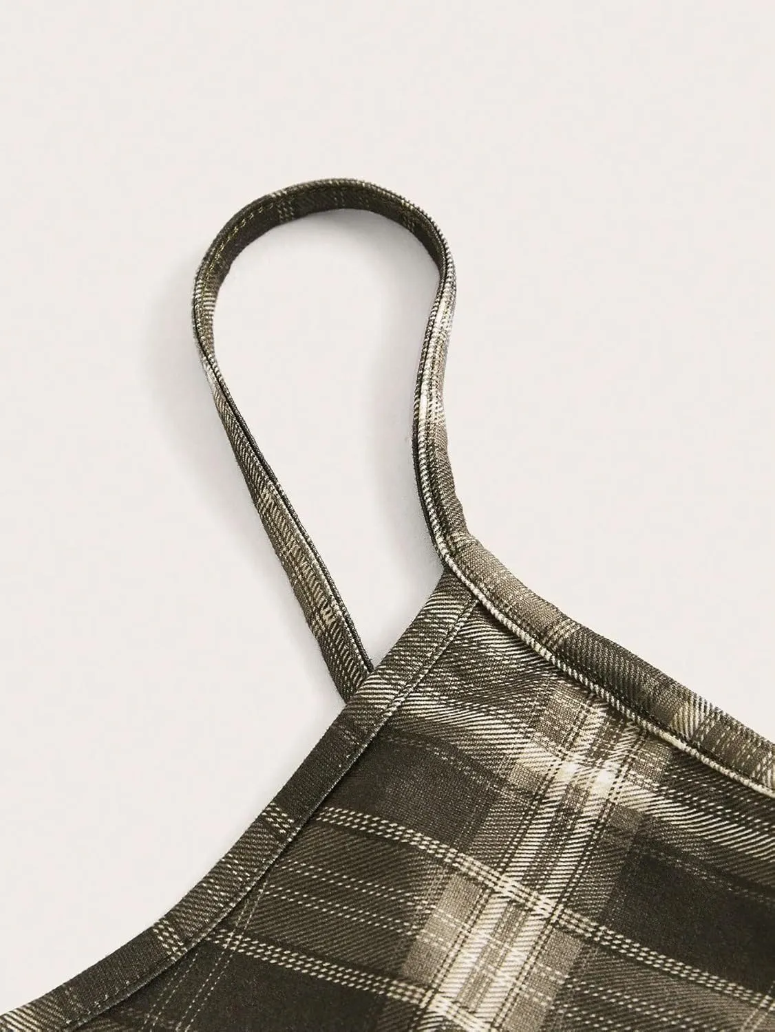 WDIRARA Women's Plaid Spaghetti Strap Cami Dress Sleeveless Flared Hem Mini Dress