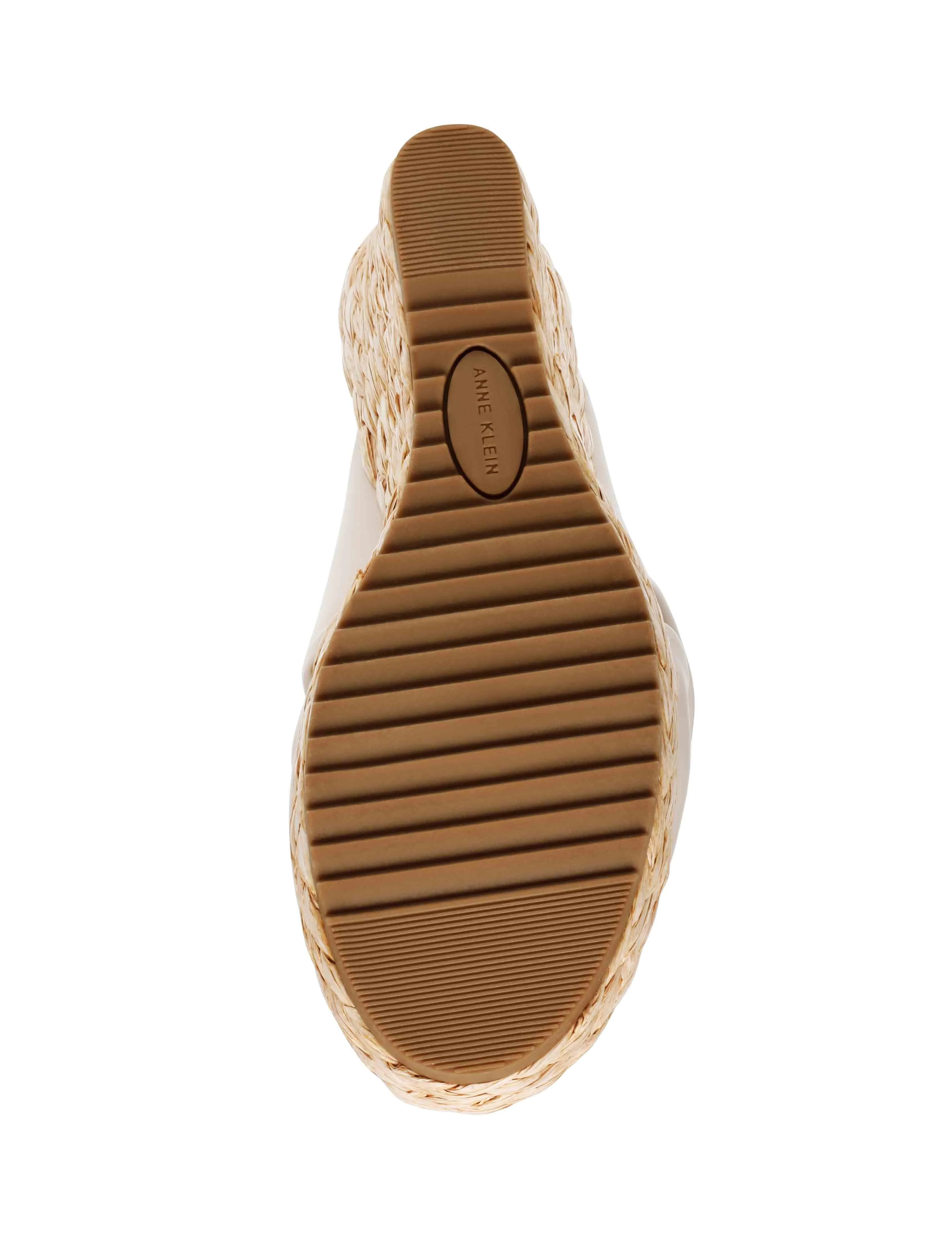 Winnie Wedge