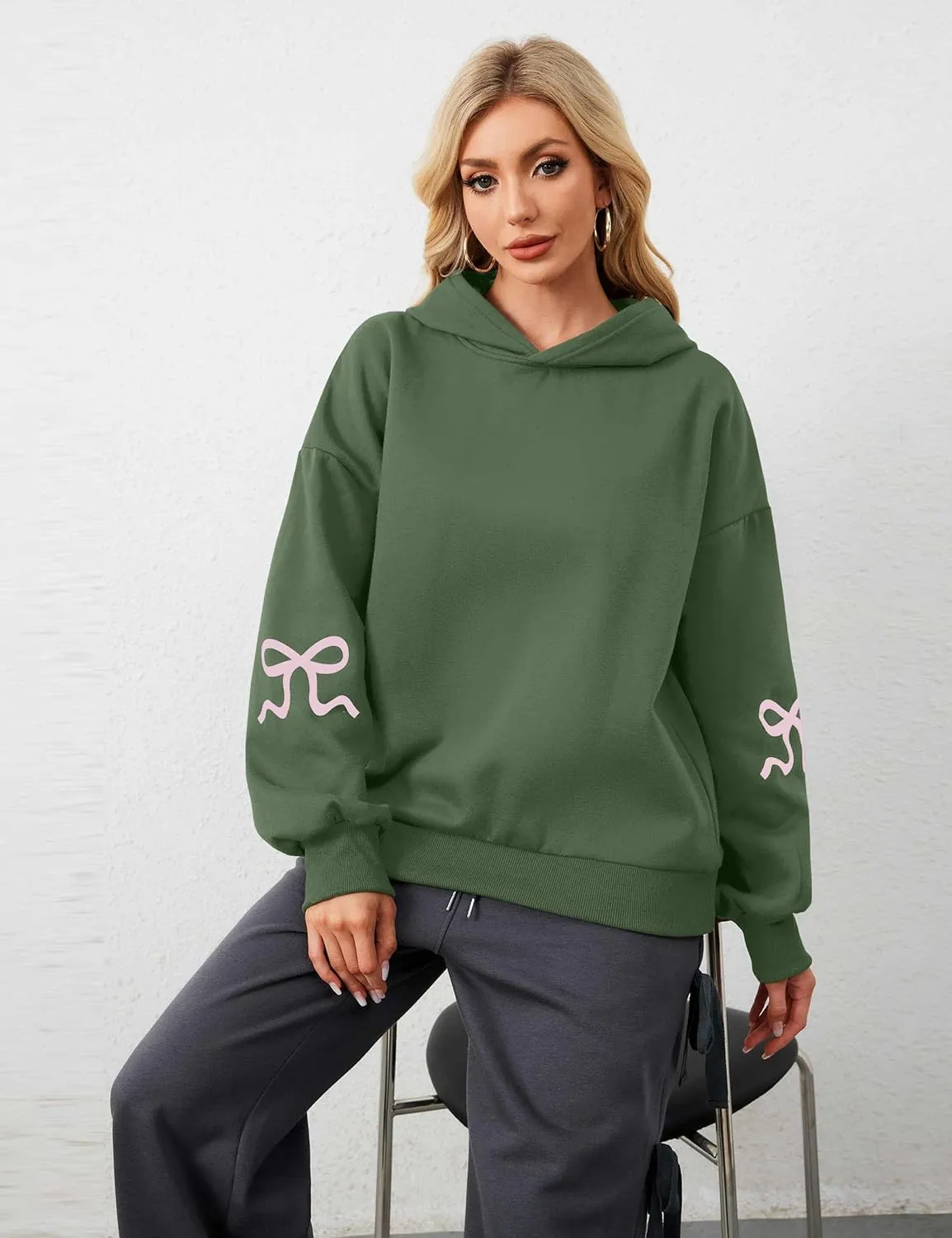 Women Pink Bow Hoodies Loose Fit Long Sleeve Graphic Preppy Hoodies Casual Y2k Cute Hoodies for Teen Girls Outfits