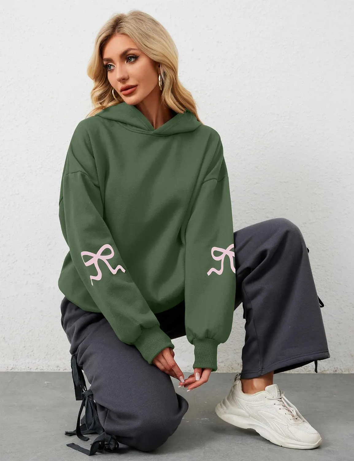 Women Pink Bow Hoodies Loose Fit Long Sleeve Graphic Preppy Hoodies Casual Y2k Cute Hoodies for Teen Girls Outfits