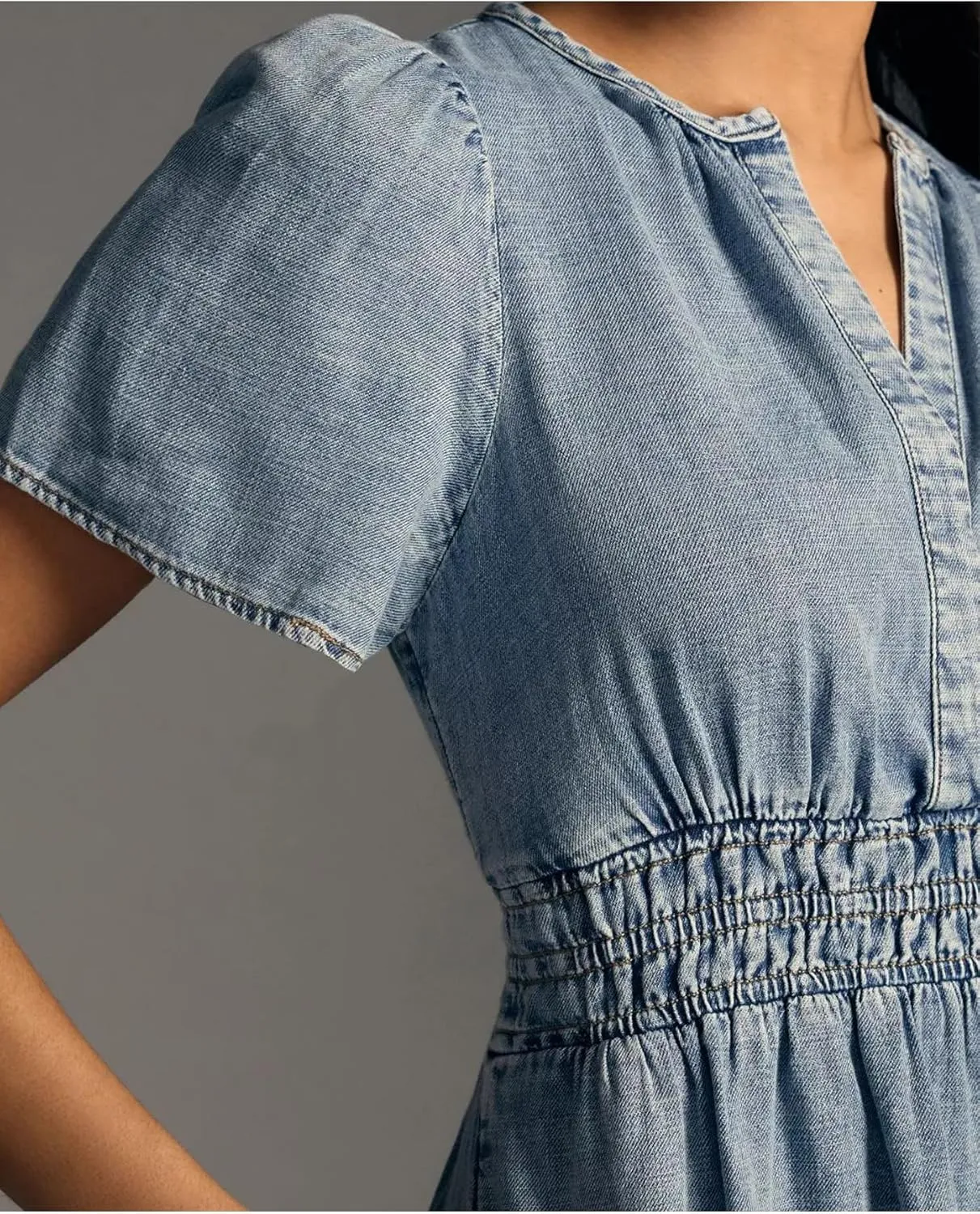 Women's Denim Summer Short Dress V Neck Smocked Jean Mini Dress Casual A Line Tiered Dress 2024 Trendy